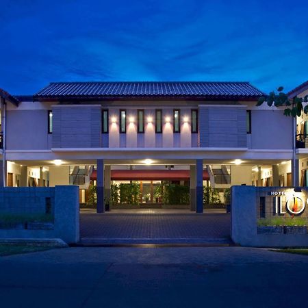 Ilos Hotel Bandung Extérieur photo