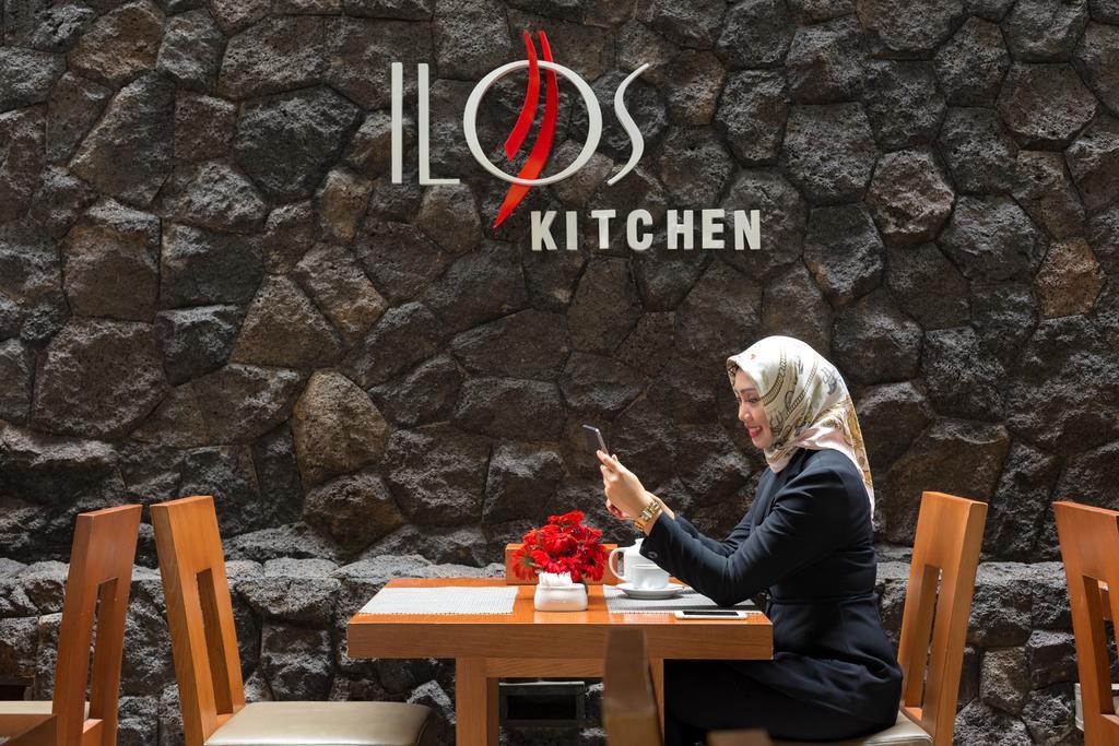 Ilos Hotel Bandung Extérieur photo