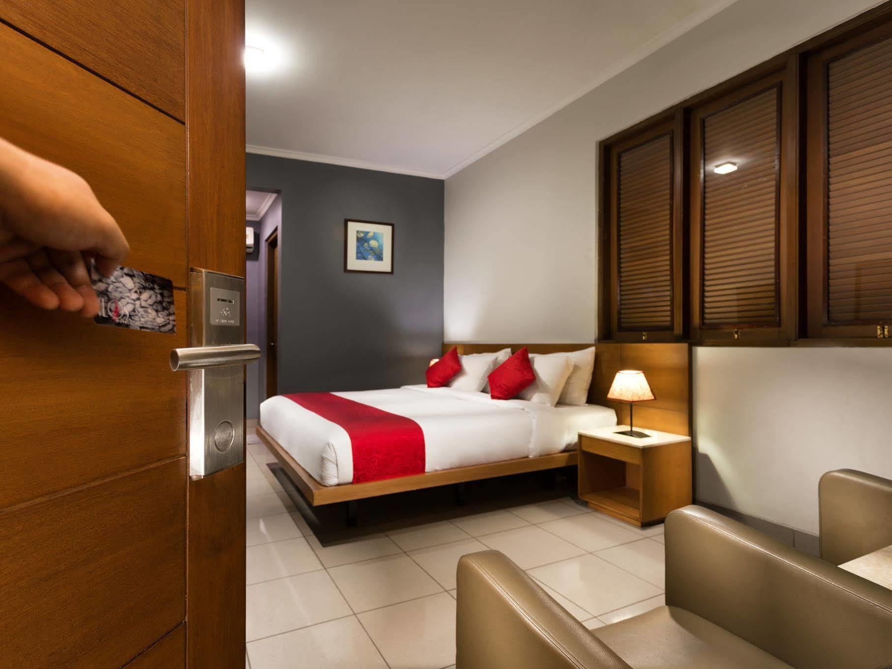 Ilos Hotel Bandung Extérieur photo